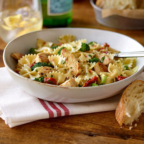 Pasta with Chicken and Broccoli